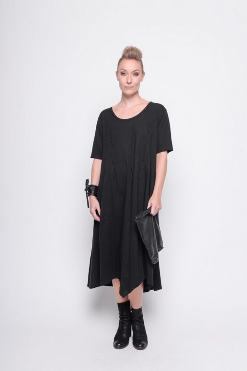 
                  
                    211.19.03 Dress Do Your Thing 100% Cotton Plain Black
                  
                