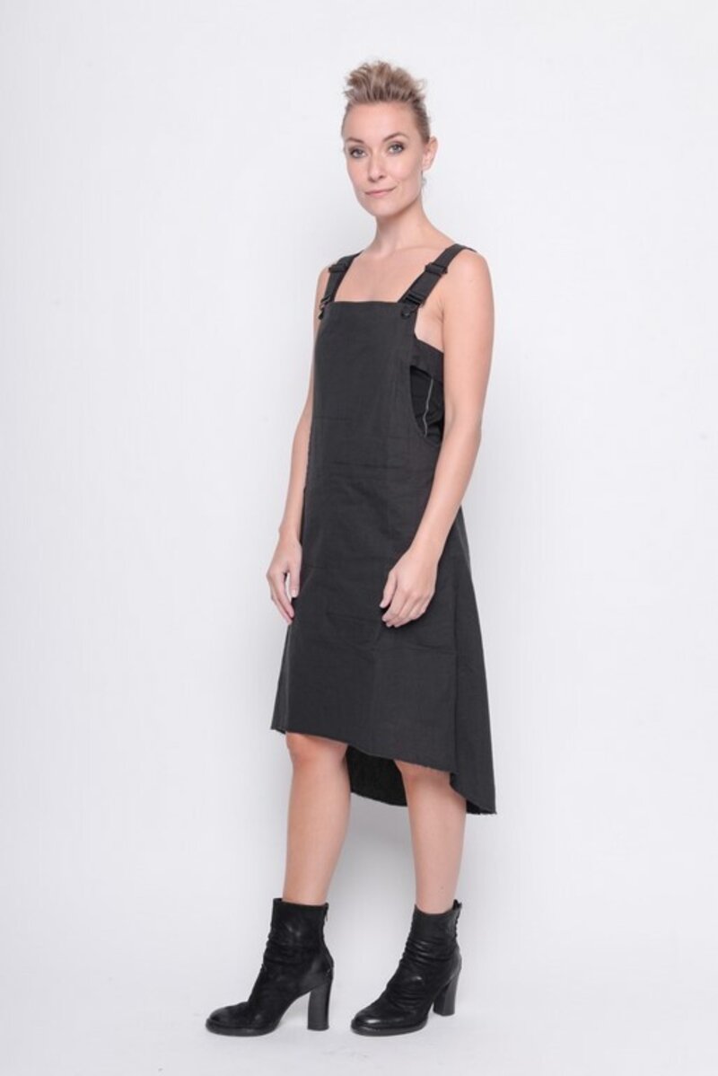 
                  
                    211.18.05 Dress Face To Face 100% Cotton Plain Black
                  
                