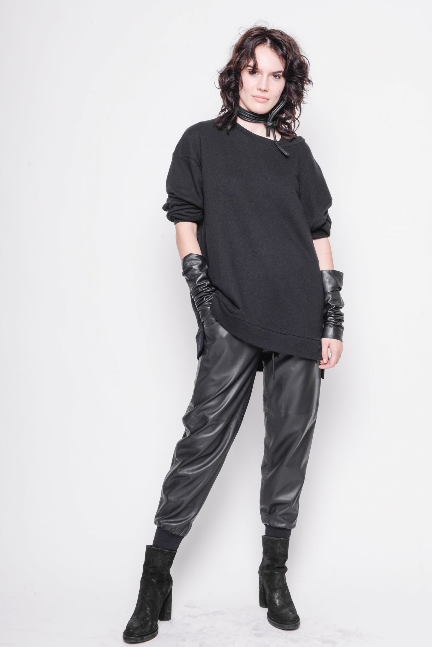 
                  
                    221.03.09 baquette 100% co 100 BLACK
                  
                