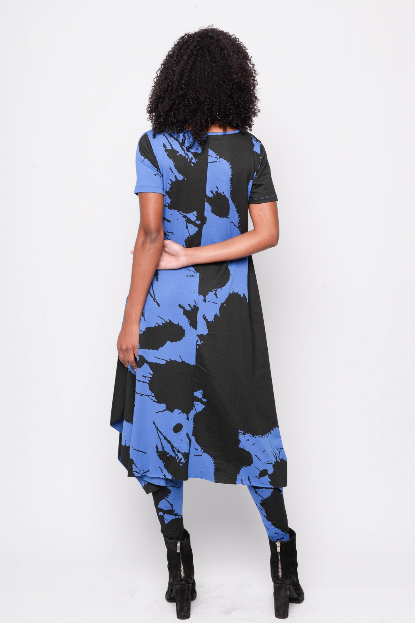
                  
                    221.06.07 95% co 5% ea BLUE - PRINT SPLASH
                  
                