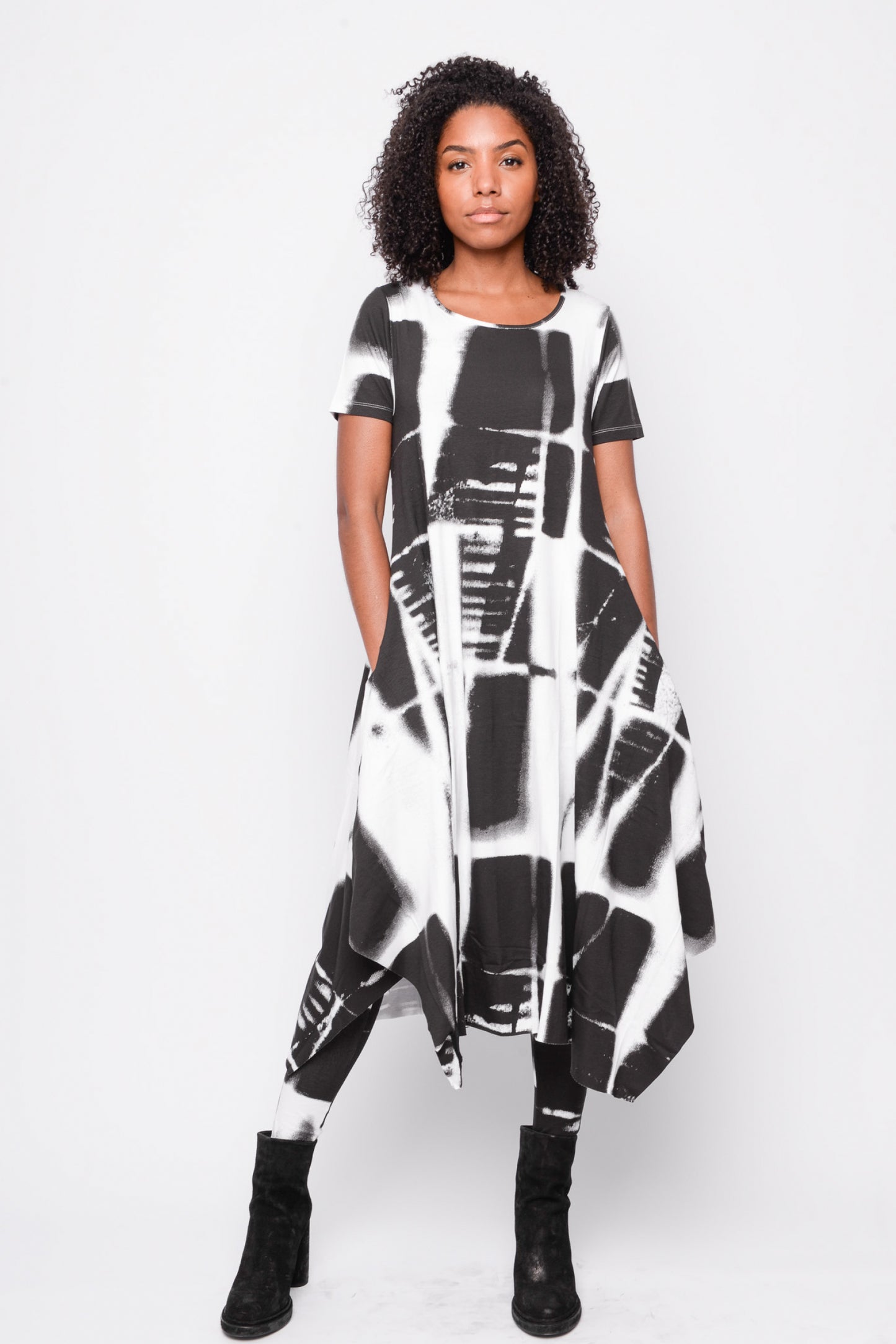 
                  
                    221.06.07 95% co 5% ea WHITE - PRINT SUMMER
                  
                