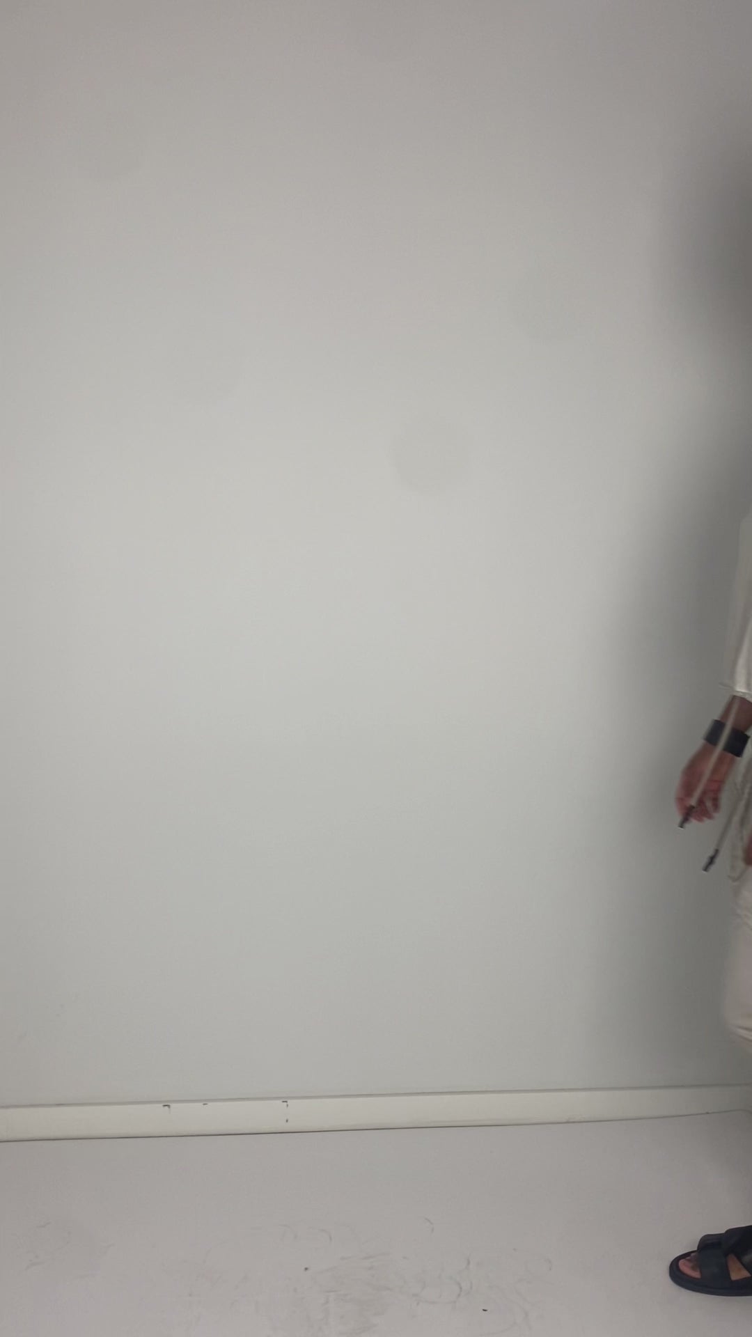 
                  
                    Load and play video in Gallery viewer, 261.01.06 100% LIGHT JERSEY CO 403 RV OFF WHITE
                  
                