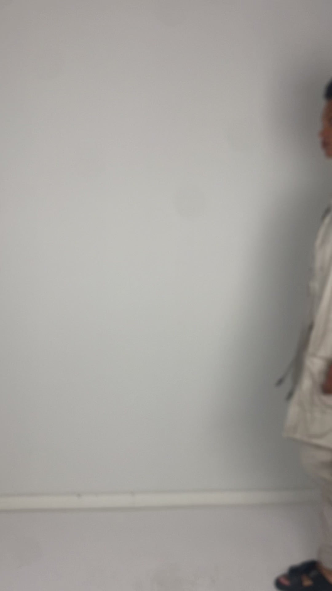 
                  
                    Load and play video in Gallery viewer, 261.01.07 100% LIGHT JERSEY CO 403 RV OFF WHITE
                  
                