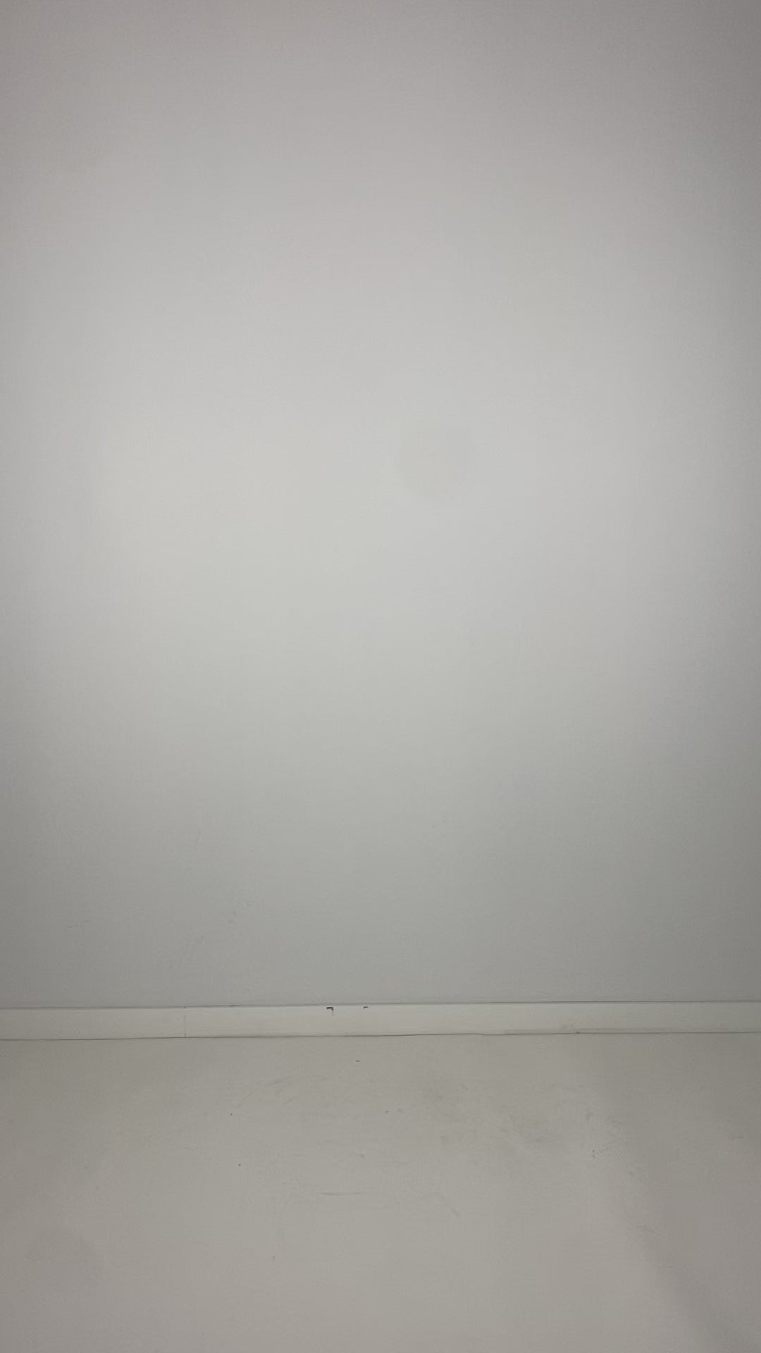 
                  
                    Load and play video in Gallery viewer, 252.04.04 100% CO 100 BLACK
                  
                