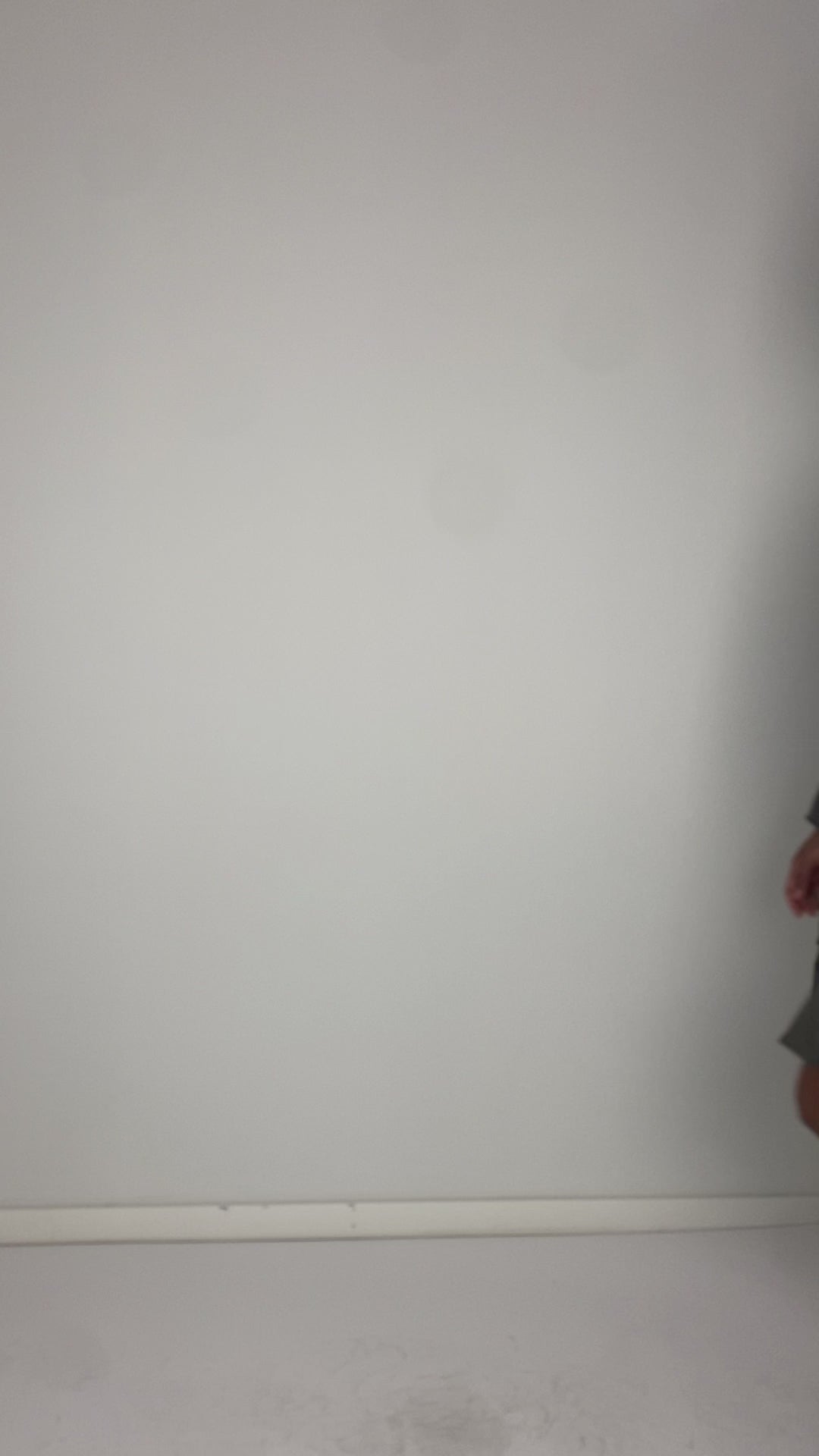 
                  
                    Load and play video in Gallery viewer, 261.01.07 100% LIGHT JERSEY CO 183 RV CHARCOAL
                  
                