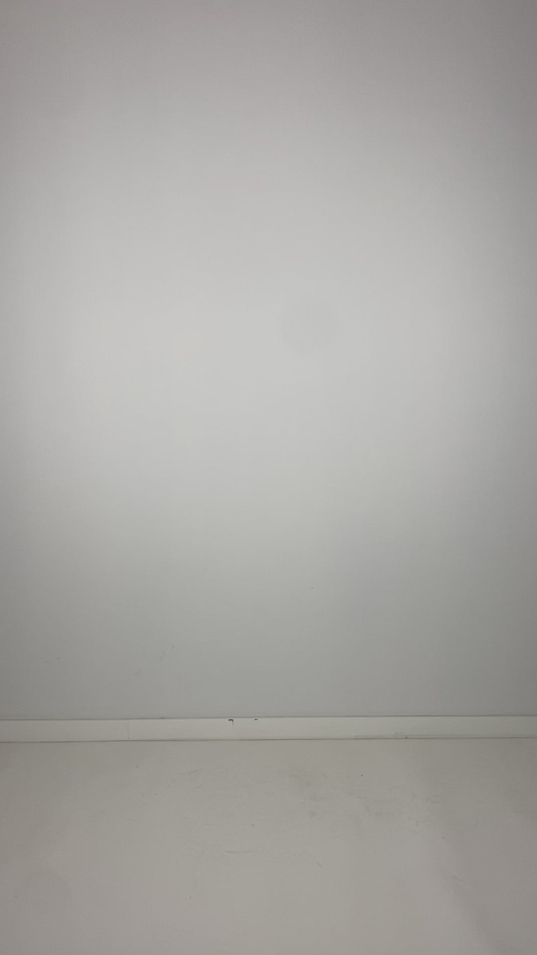 
                  
                    Load and play video in Gallery viewer, 252.05.04 95% CO 5% EA 191 LAVA
                  
                