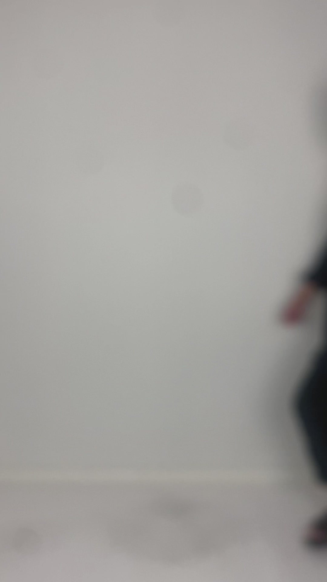 
                  
                    Load and play video in Gallery viewer, 261.04.03 100% LINEN 109 RV BLACK
                  
                