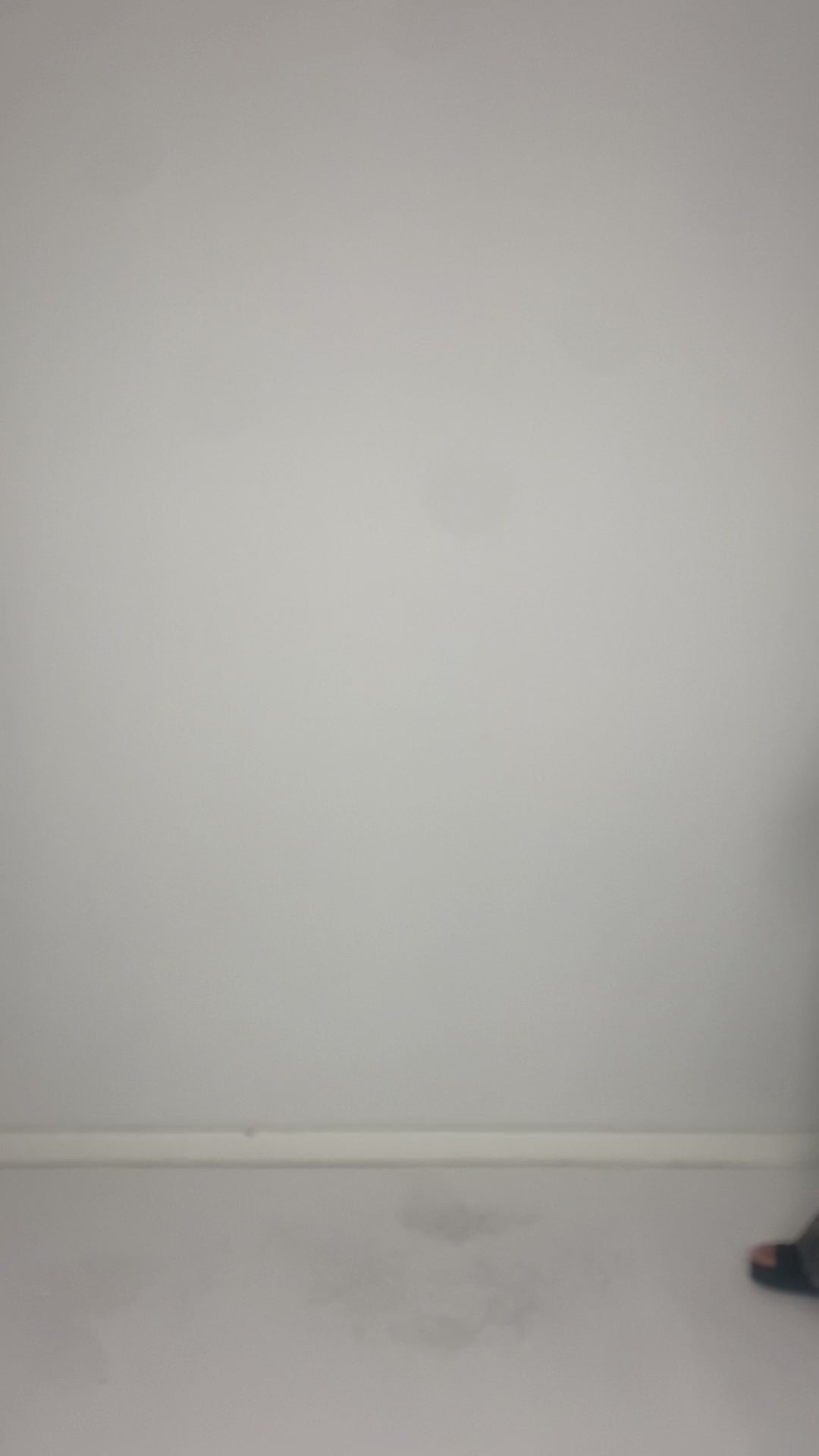 
                  
                    Load and play video in Gallery viewer, 261.11.01 100% MODAL CRINKLE 119 TIE DYE
                  
                