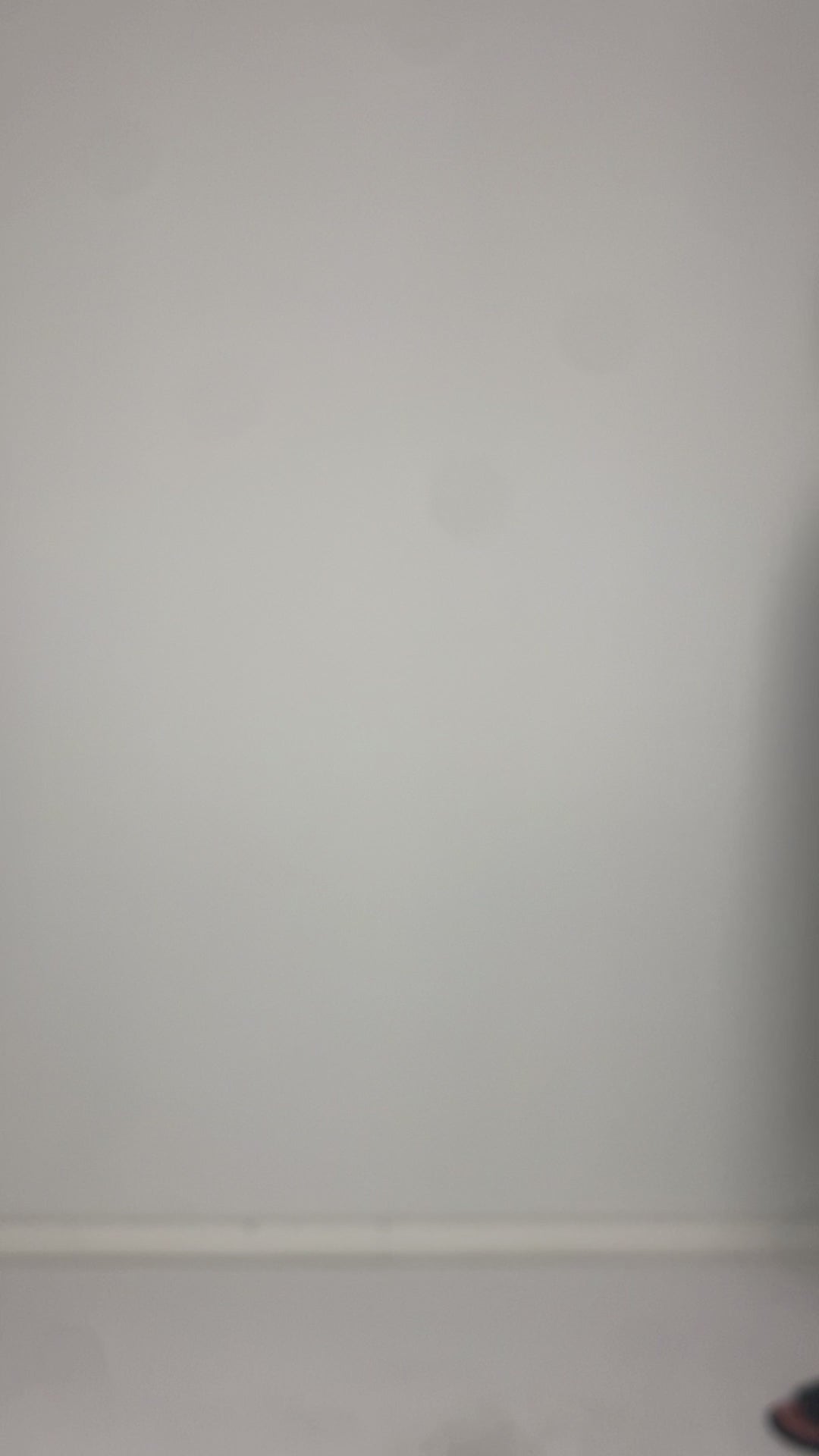 
                  
                    Load and play video in Gallery viewer, 261.02.14 95% CO 5% EA 100 BLACK
                  
                