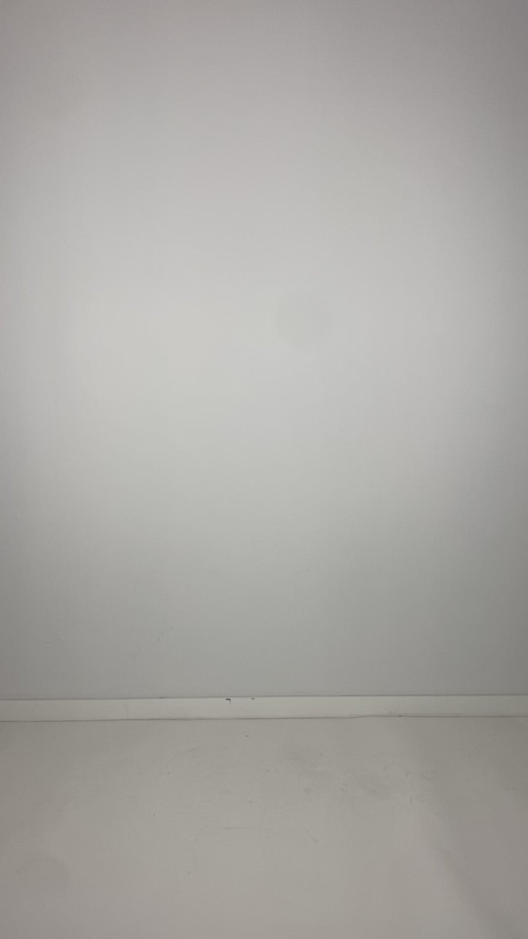 
                  
                    Load and play video in Gallery viewer, 252.04.05 100% CO 100 BLACK
                  
                