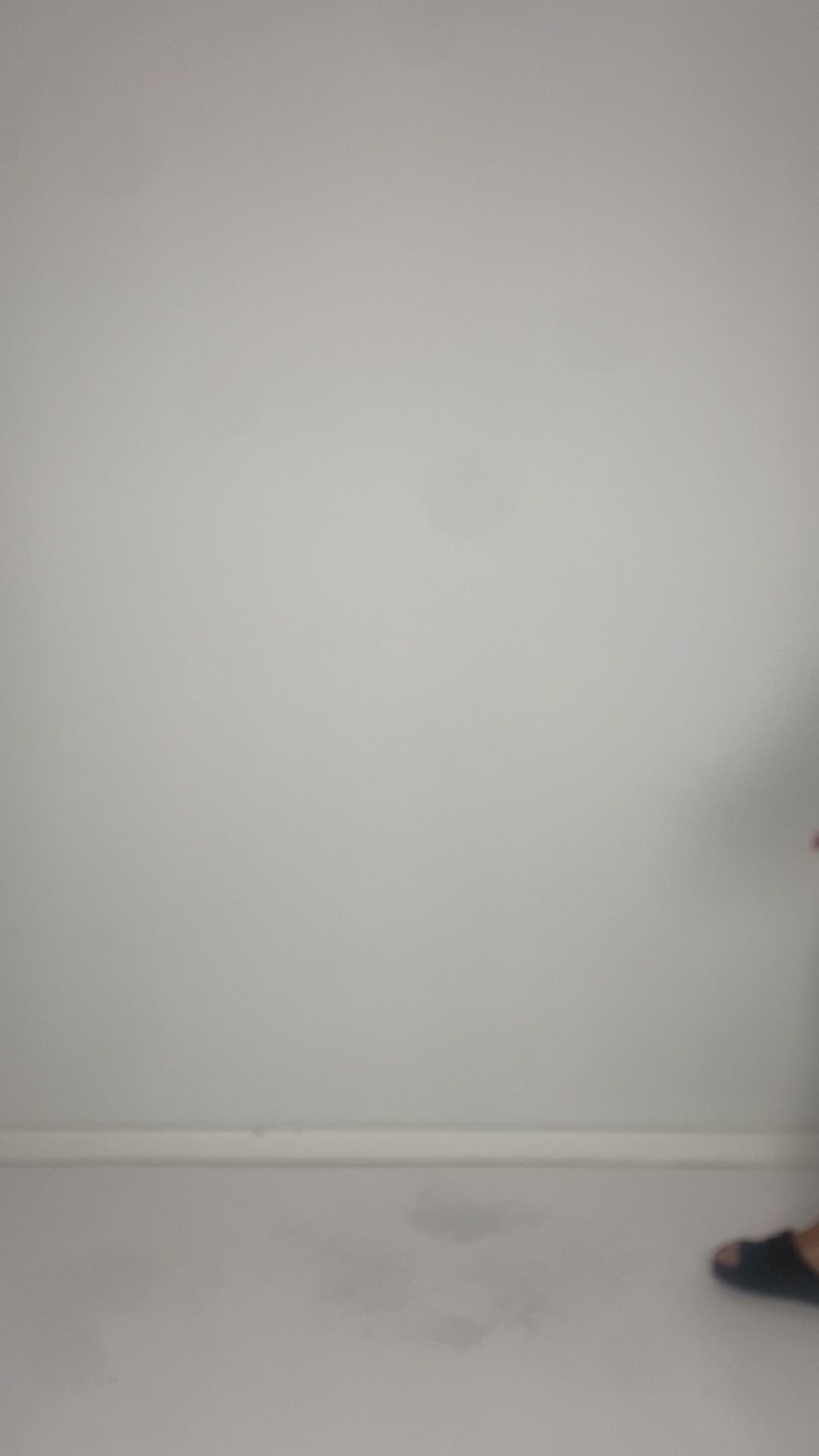 
                  
                    Load and play video in Gallery viewer, 261.11.04 100% MODAL CRINKLE 119 TIE DYE
                  
                