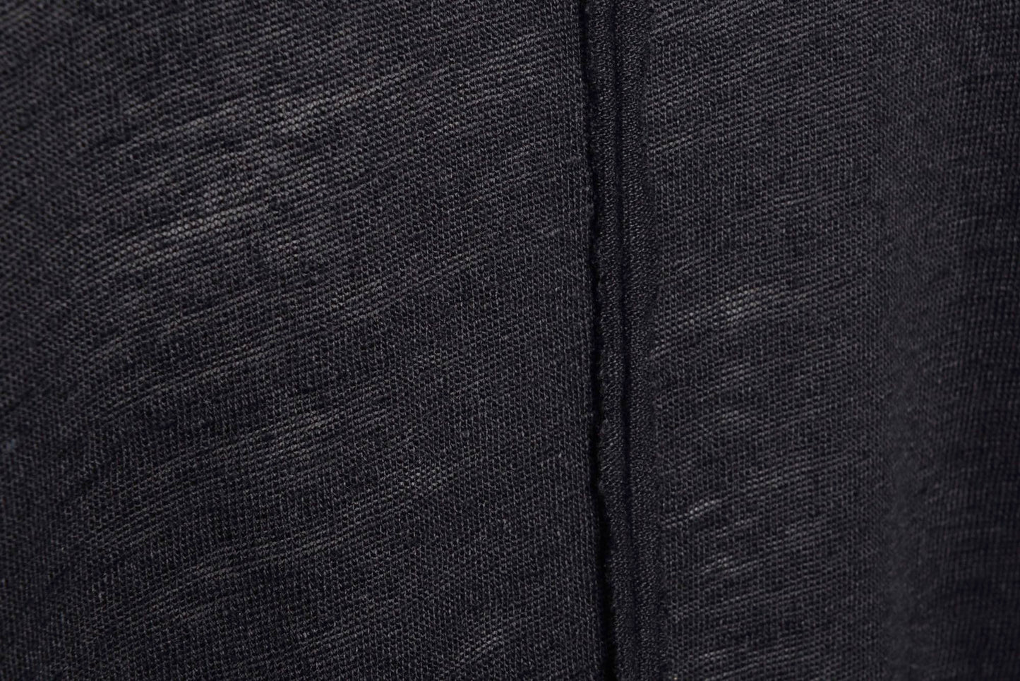 
                  
                    261.06.01 100% LINEN JERSEY 100 BLACK
                  
                