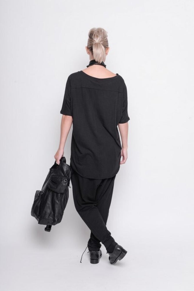 
                  
                    211.16.02 Top Mood 100% cotton plain black
                  
                