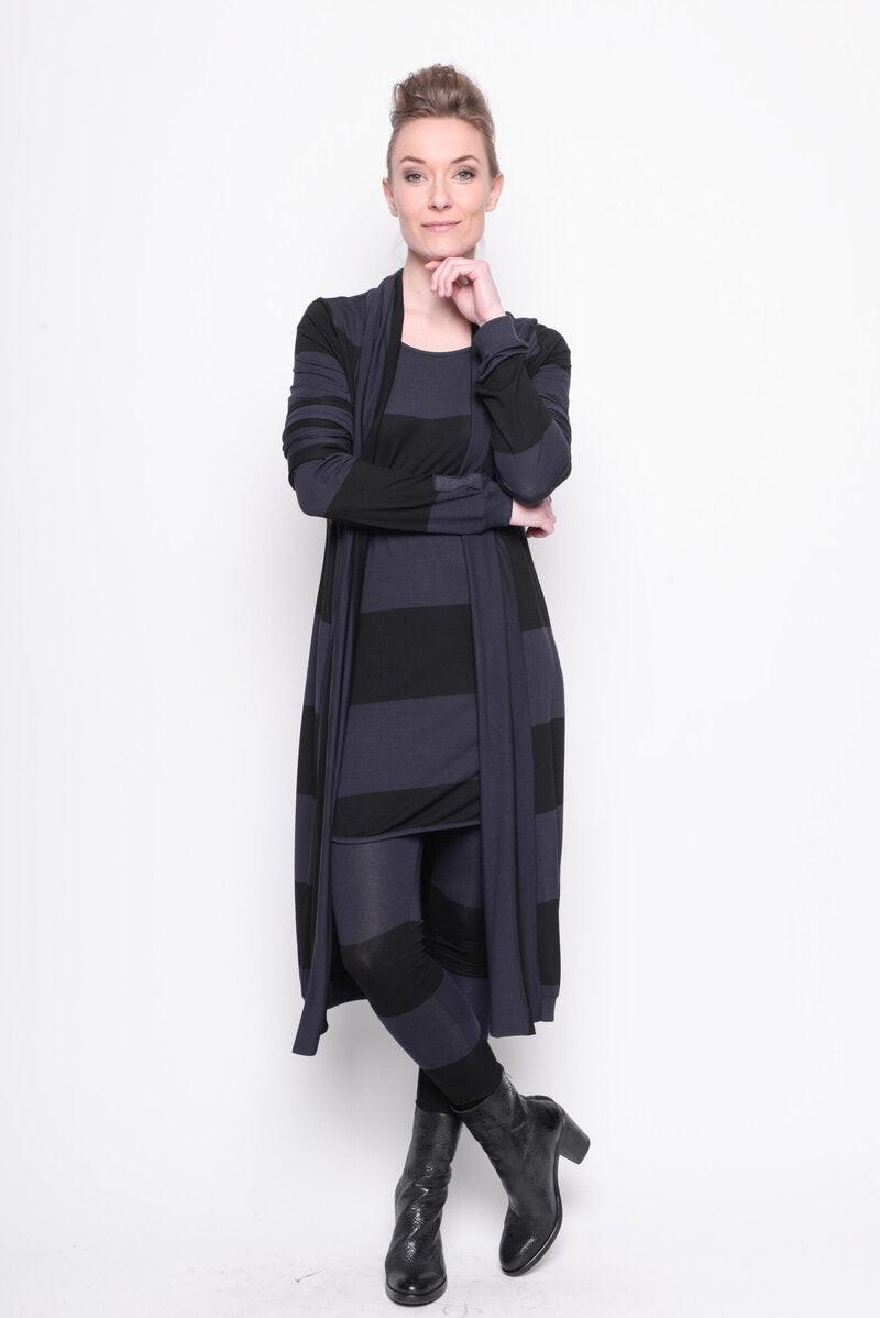 212.06.10 95% co 5% ea 104 Black with Ink