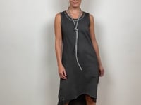 
                  
                    Load and play video in Gallery viewer, 211.02.02 Slipdress Dark Crush 100%fleeceCO/CO rib COLD DYE GREY
                  
                