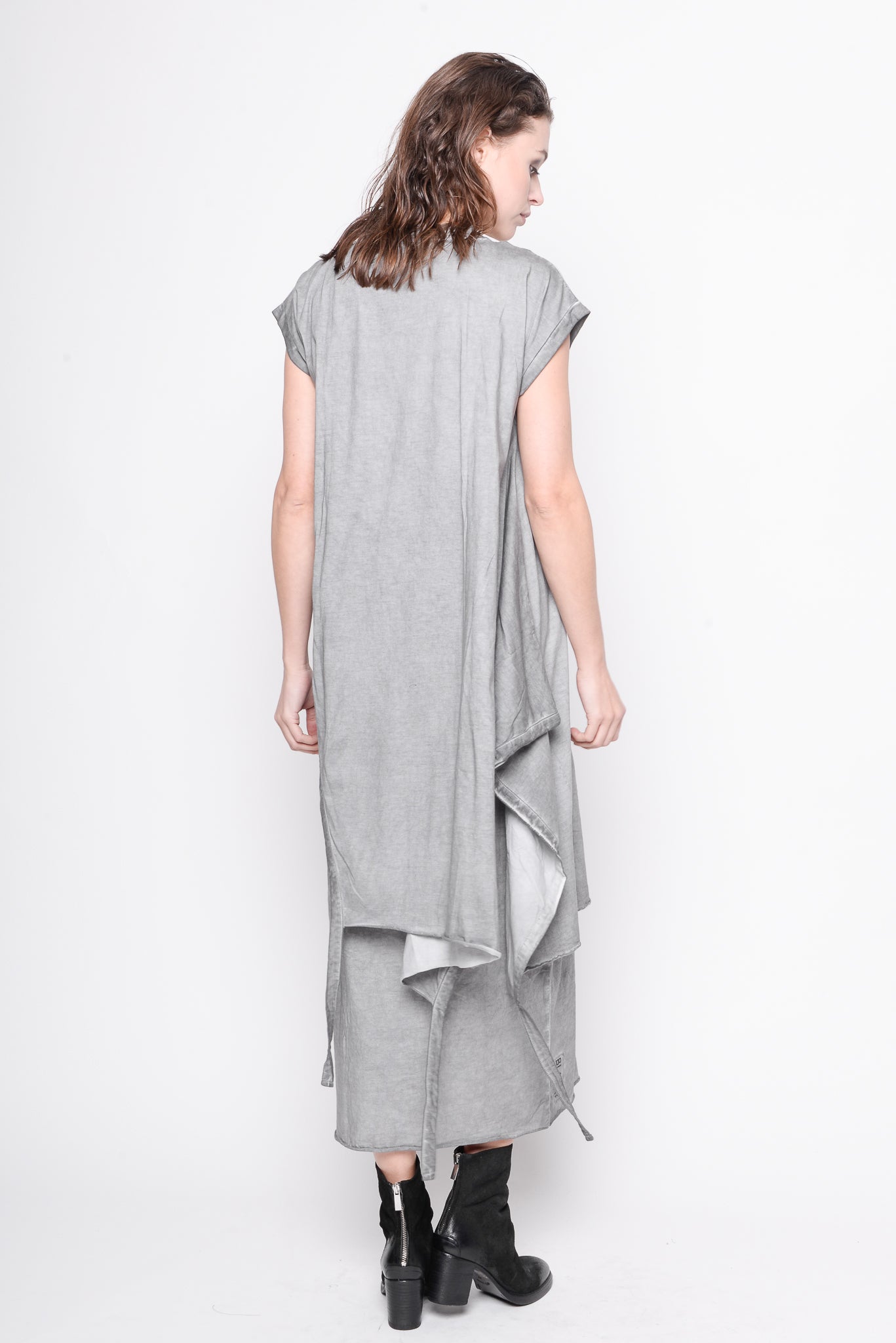 
                  
                    231.04.02 100% CO 800 CD GREY
                  
                