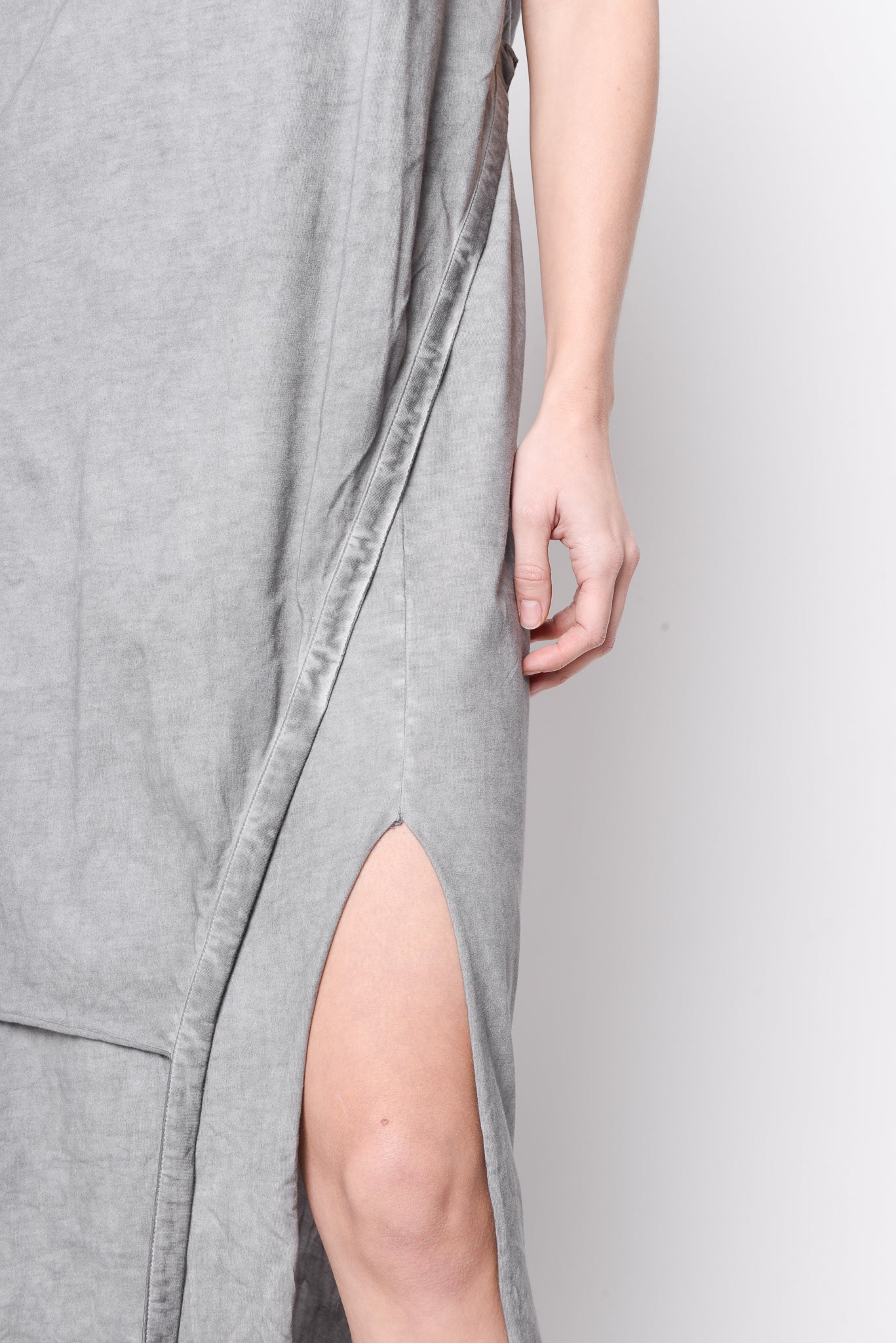 
                  
                    231.04.02 100% CO 800 CD GREY
                  
                