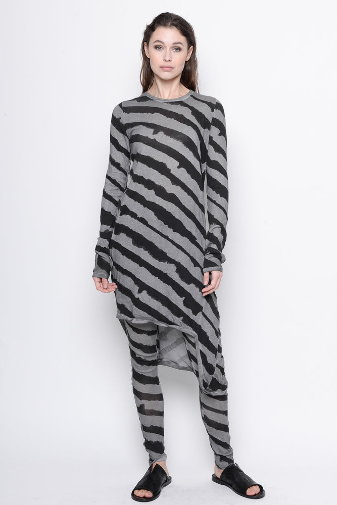 
                  
                    231.03.10 100% CO 180 STRIPE GREY
                  
                