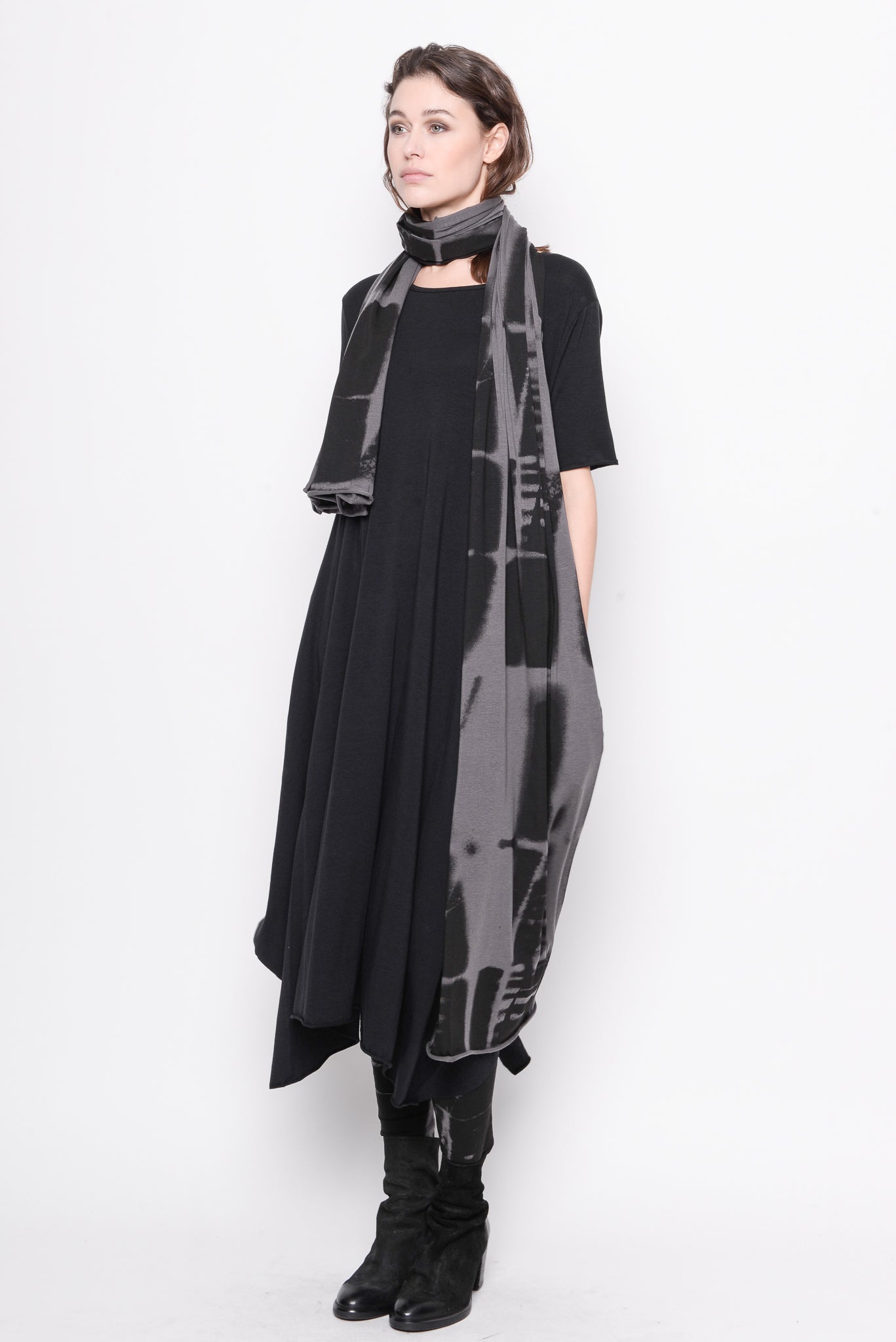 
                  
                    231.09.04 65% LY 35% CO 5% EA 100 BLACK
                  
                