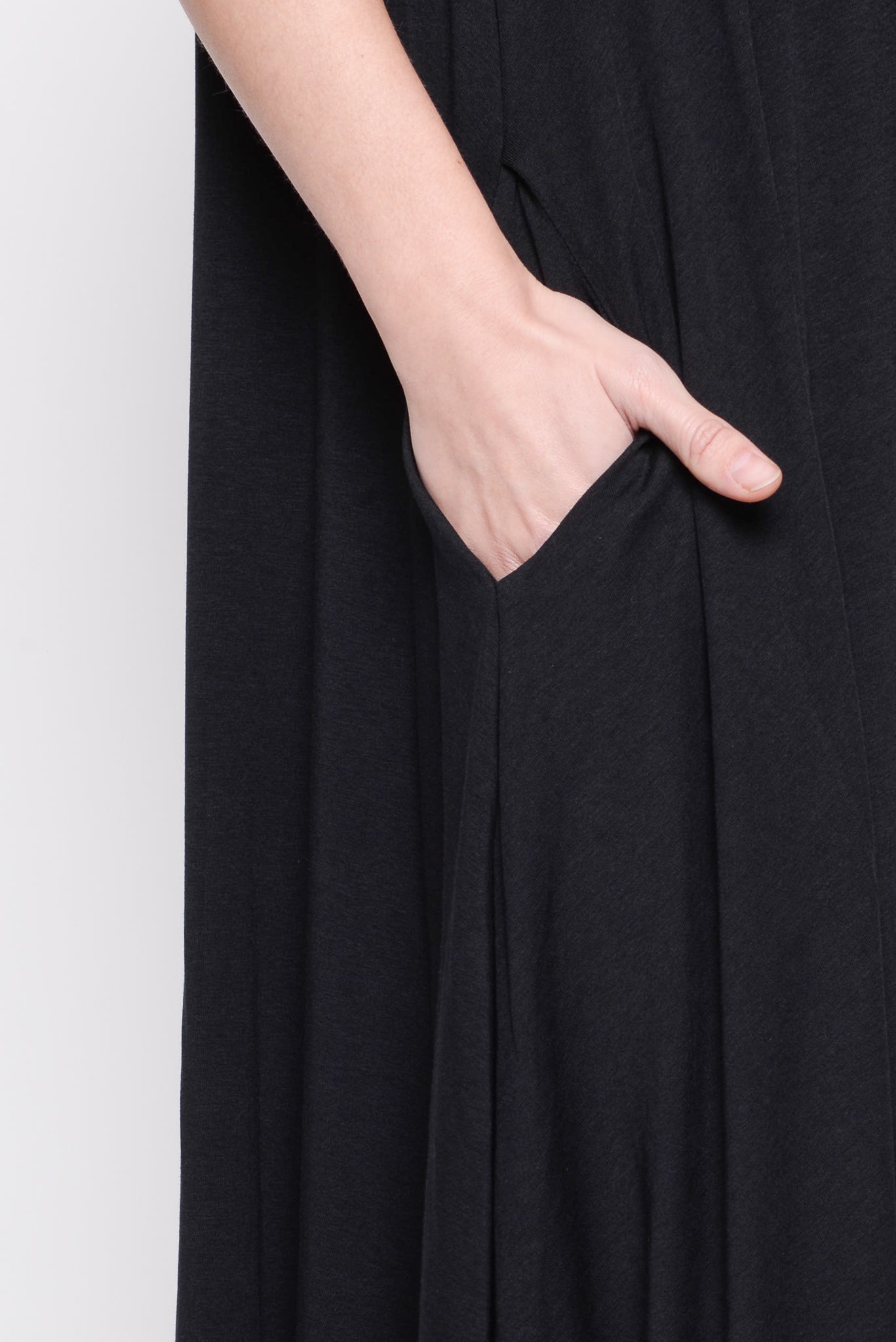 
                  
                    231.09.04 65% LY 35% CO 5% EA 100 BLACK
                  
                