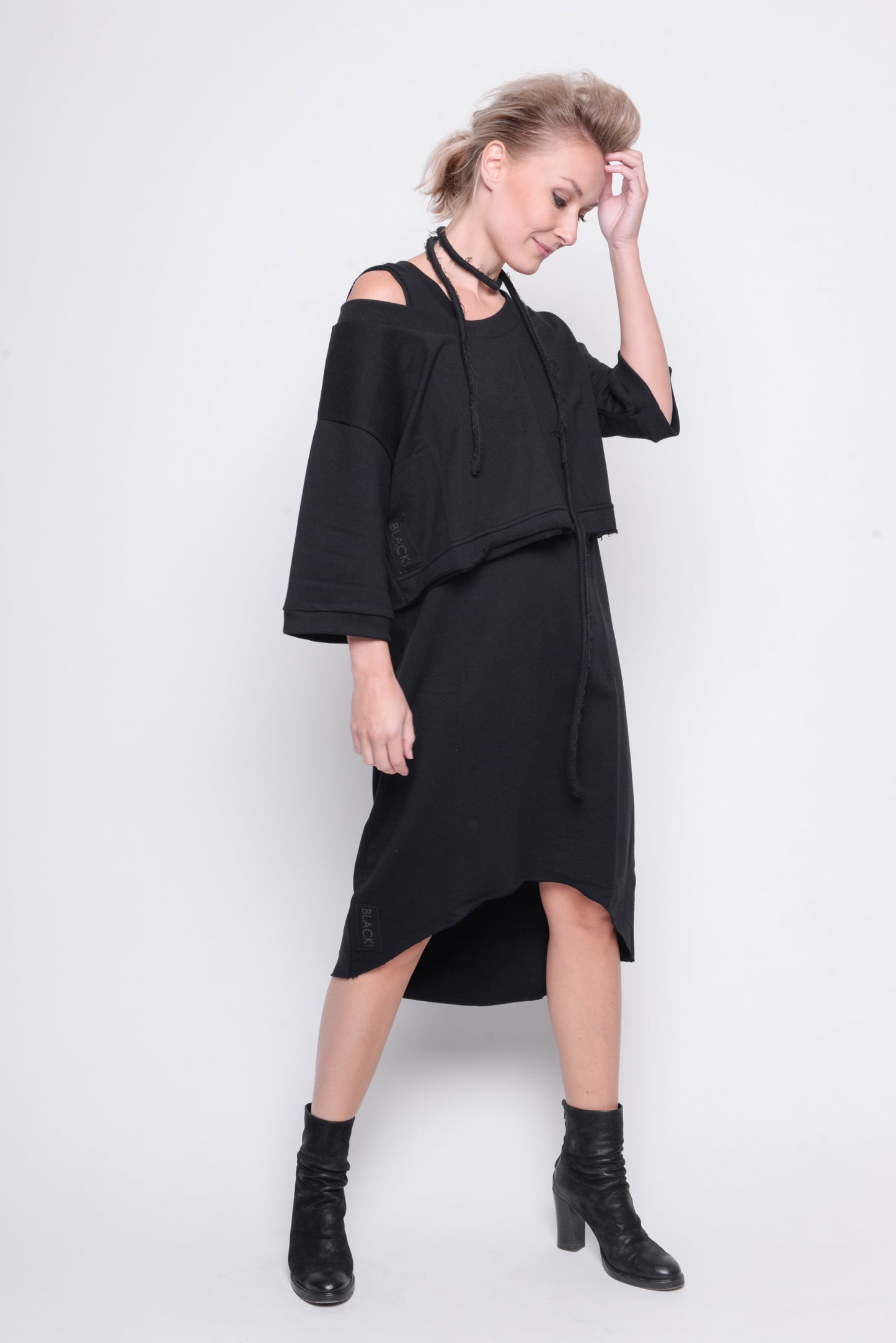 
                  
                    211.02.02 Slipdress Dark Crush 100%fleeceCO/CO rib PLAIN BLACK
                  
                