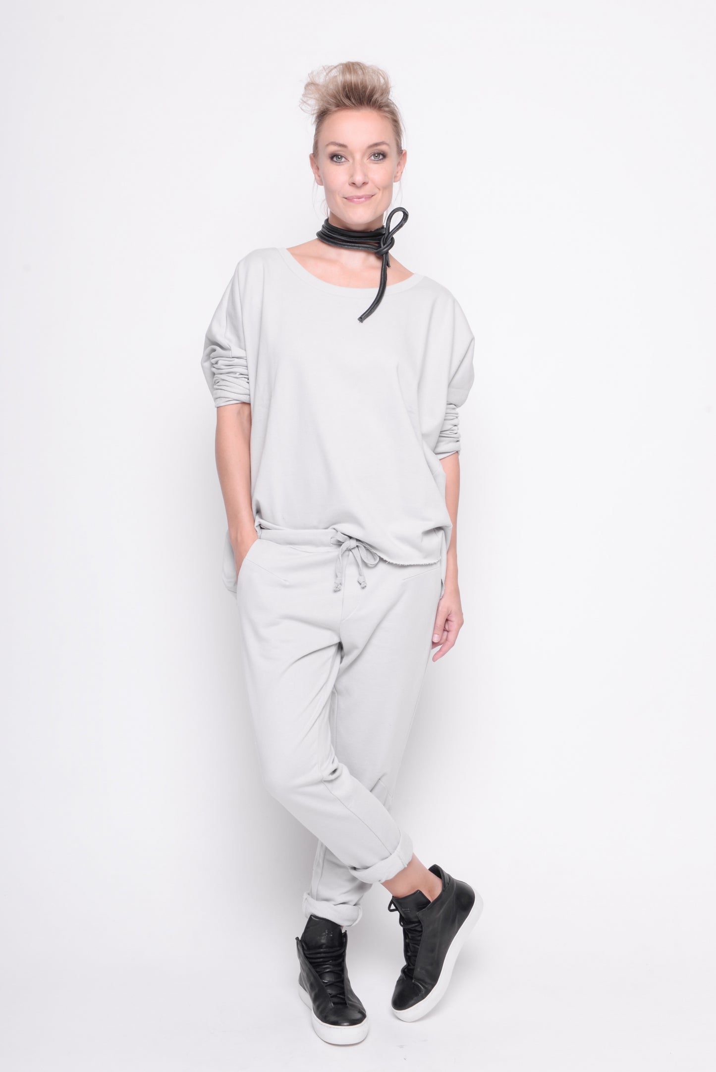 
                  
                    211.02.06 Shirt Black Vinyl 100%fleeceCO/CO rib PLAIN VAPOR
                  
                