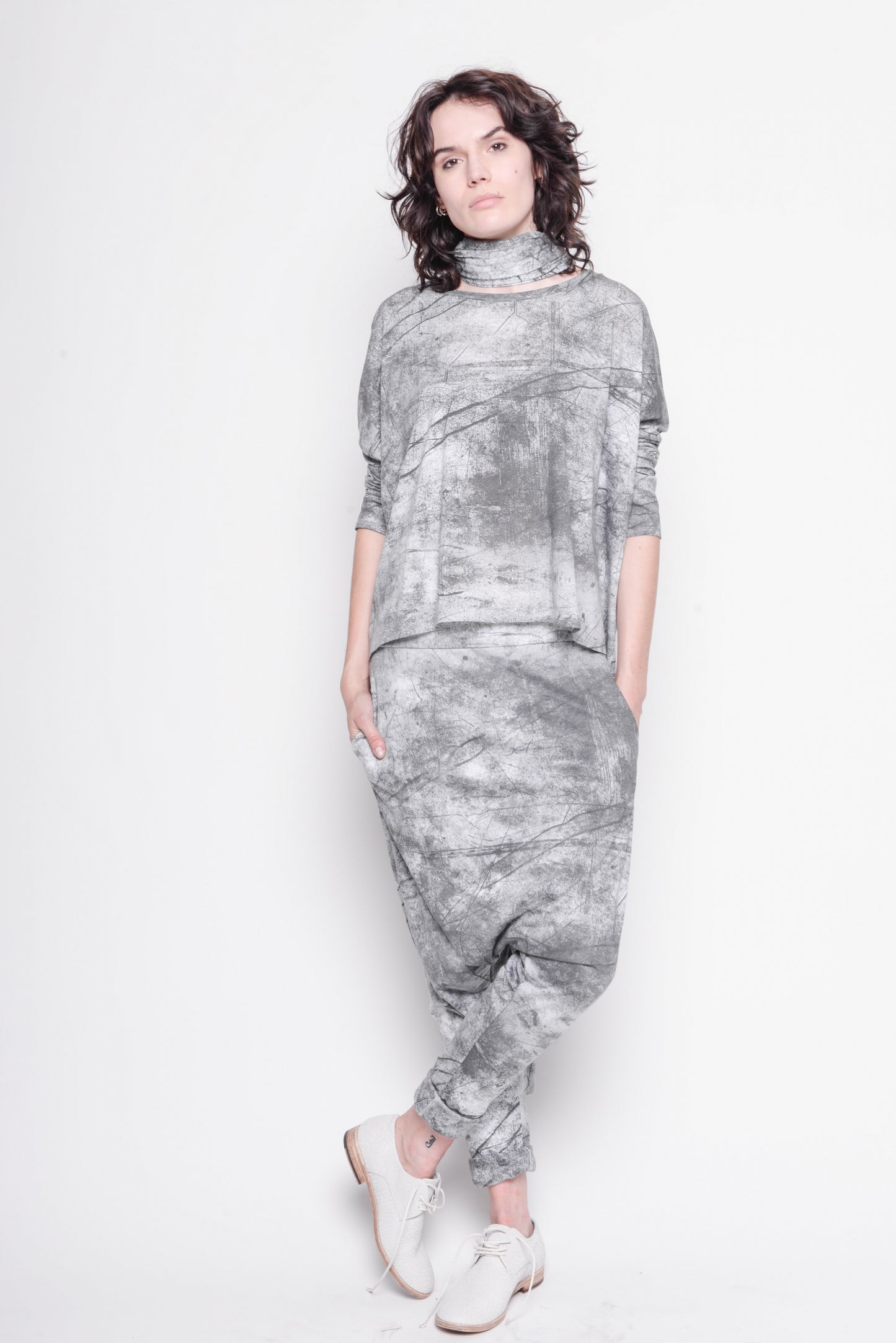 
                  
                    221.06.02 95% co 5% ea 507 ALL OVER PRINT
                  
                