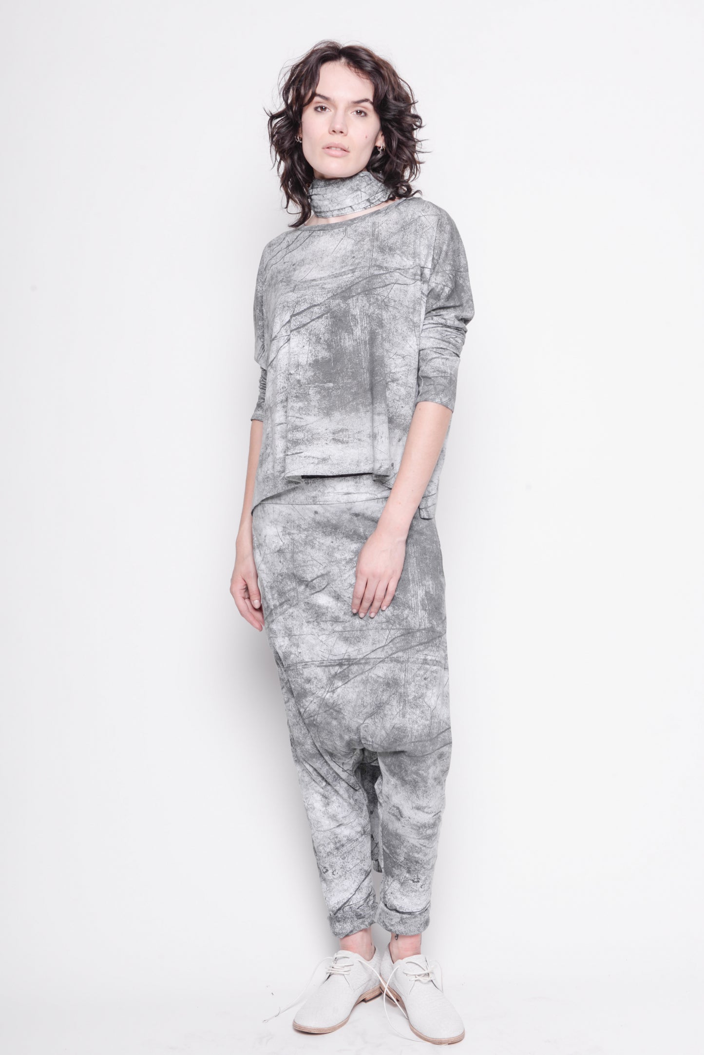 
                  
                    221.06.02 95% co 5% ea 507 ALL OVER PRINT
                  
                